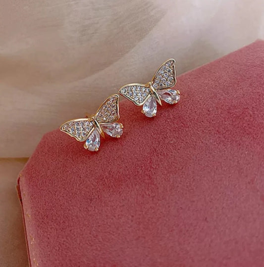 Gold-Plated Diamond Butterfly Stud Earrings – Elegant & Sparkling!